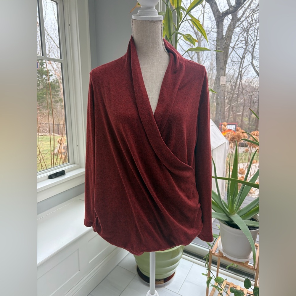 Pleione Long sleeve Wrap top